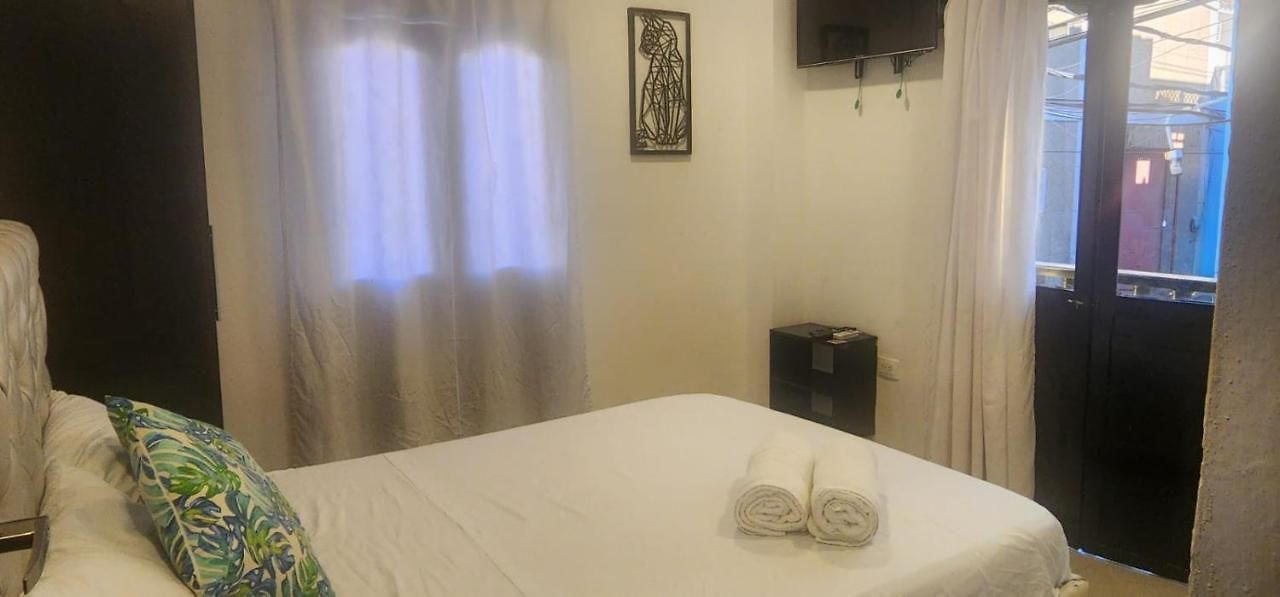 Hotel Clg *