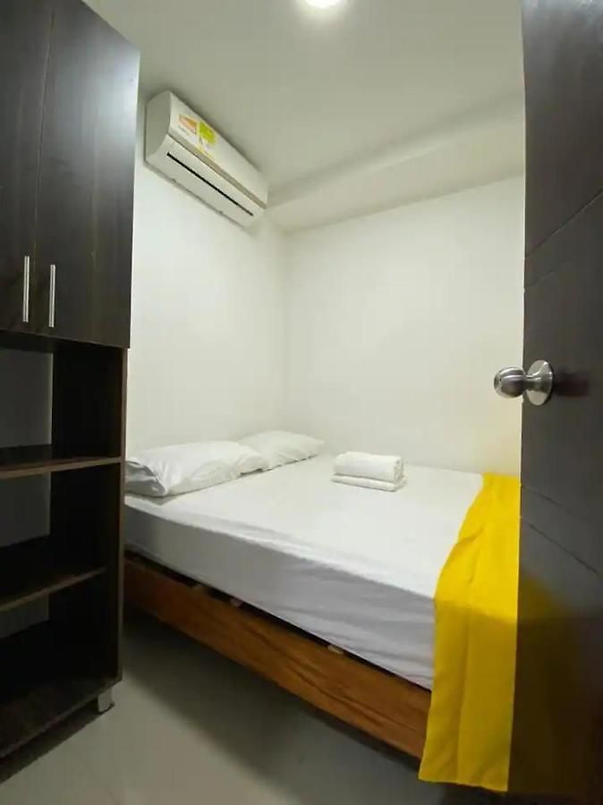 Hotel Clg *