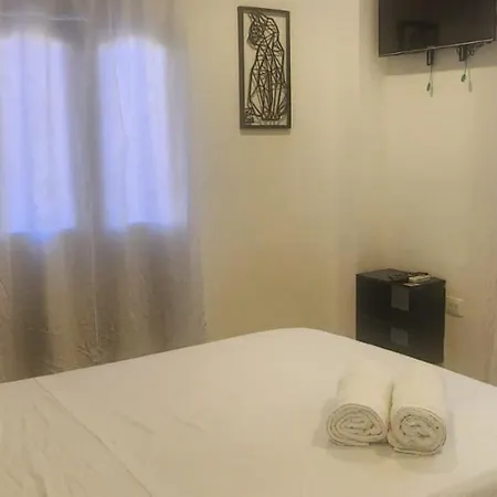 Hotel Clg *
