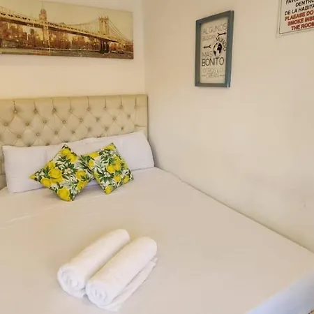 Clg Hotel *